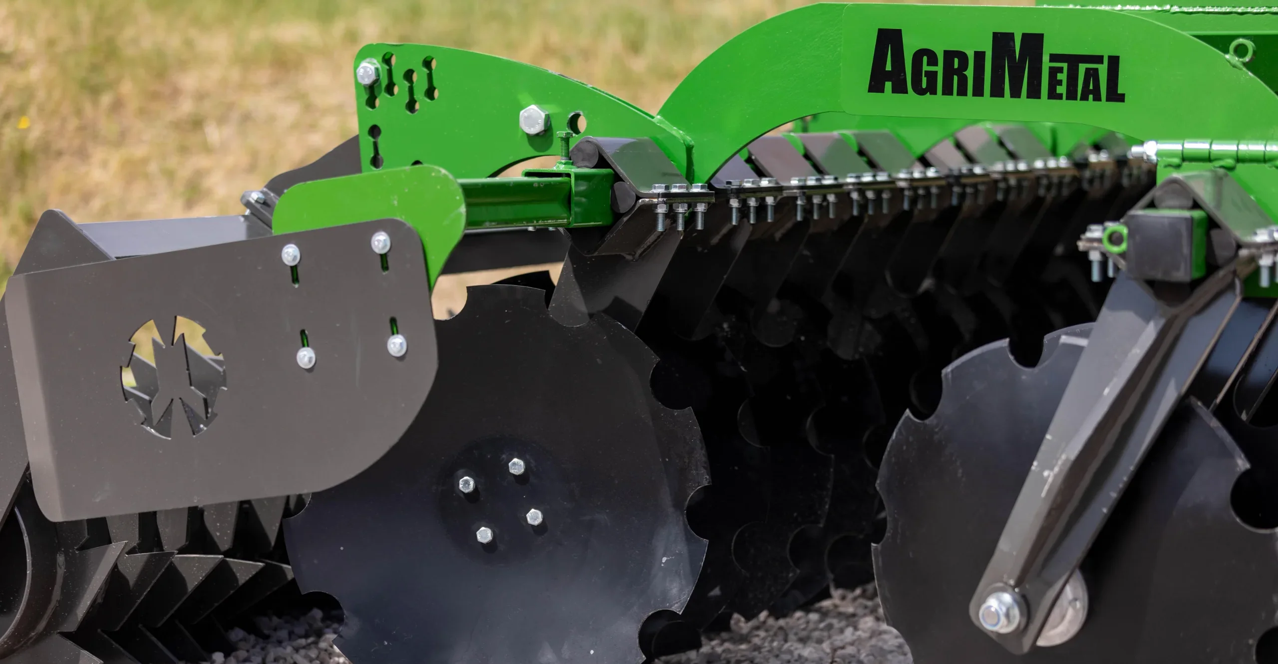AgriMetal rövidtárcsa – tárcsasor és váz közelről